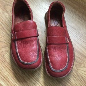 BORN RED LEATHER MOCASSIN SHOES 8